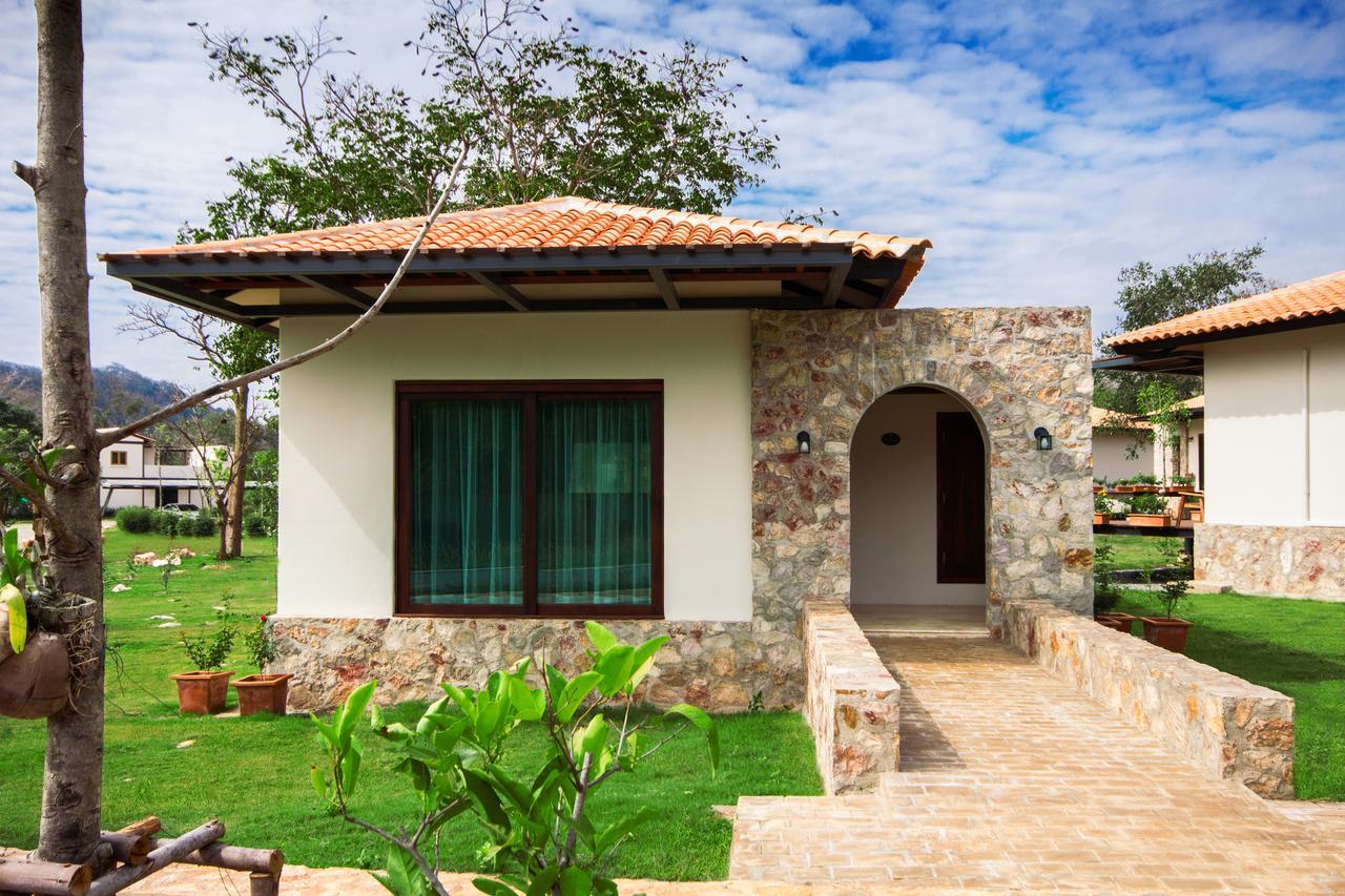 Mela Garden Retreat Cottage Муаклек Екстер'єр фото